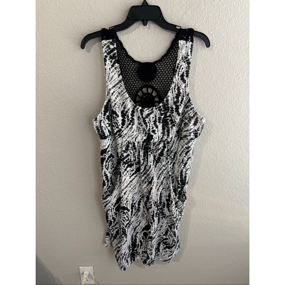 ❤️New Directions Tie Dye Crochet Back Cover Up